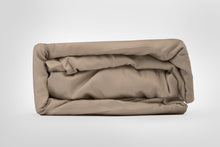 Load image into Gallery viewer, 100% Bamboo 2000 Sheet Set.