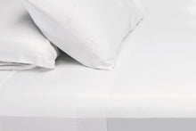 Load image into Gallery viewer, Bamboo Blend 2500 LS Sheet Set.
