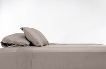 Load image into Gallery viewer, 100% BAMBOO 2500 Series Sheet Set
